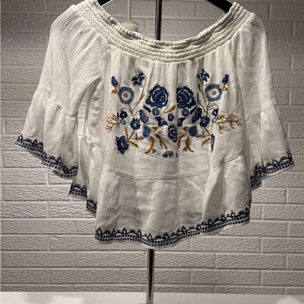 Xhilaration White Flutter Sleeve Smocked Blouse